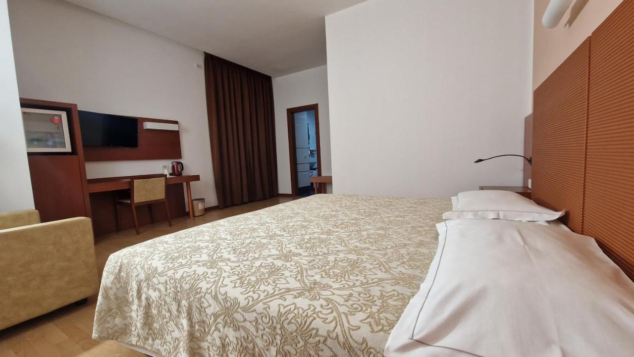 Bella Italia Palace Hotel Novara Exteriér fotografie