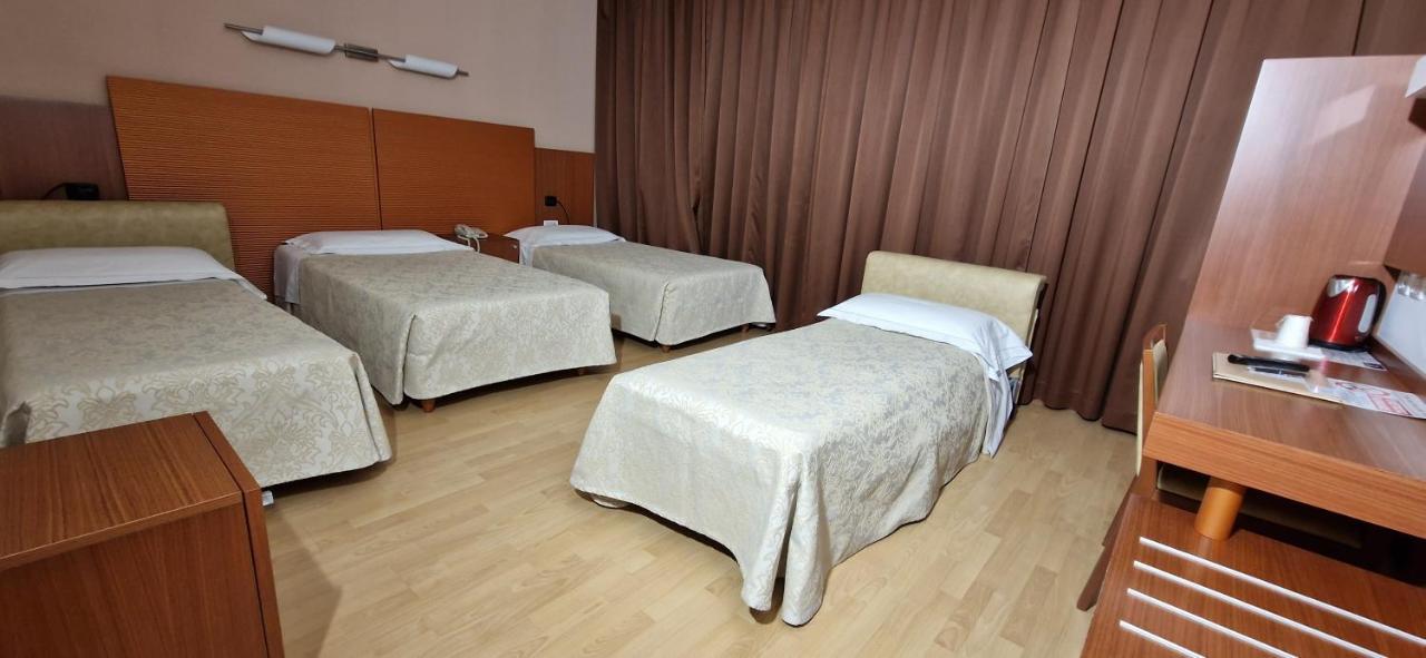 Bella Italia Palace Hotel Novara Exteriér fotografie
