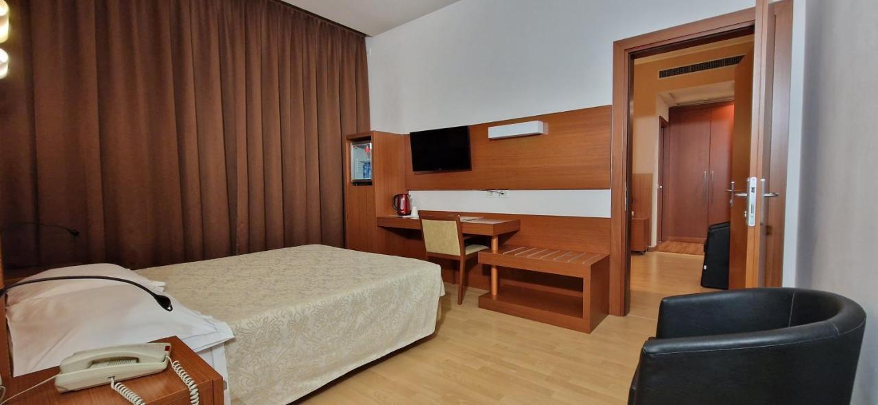 Bella Italia Palace Hotel Novara Exteriér fotografie