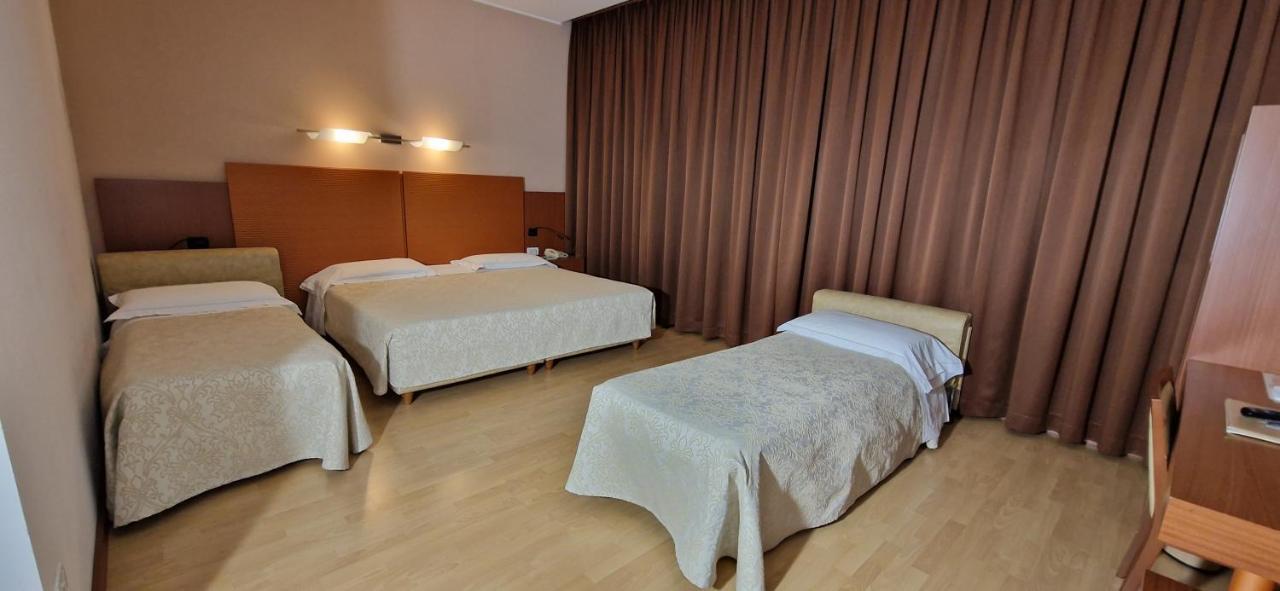 Bella Italia Palace Hotel Novara Exteriér fotografie