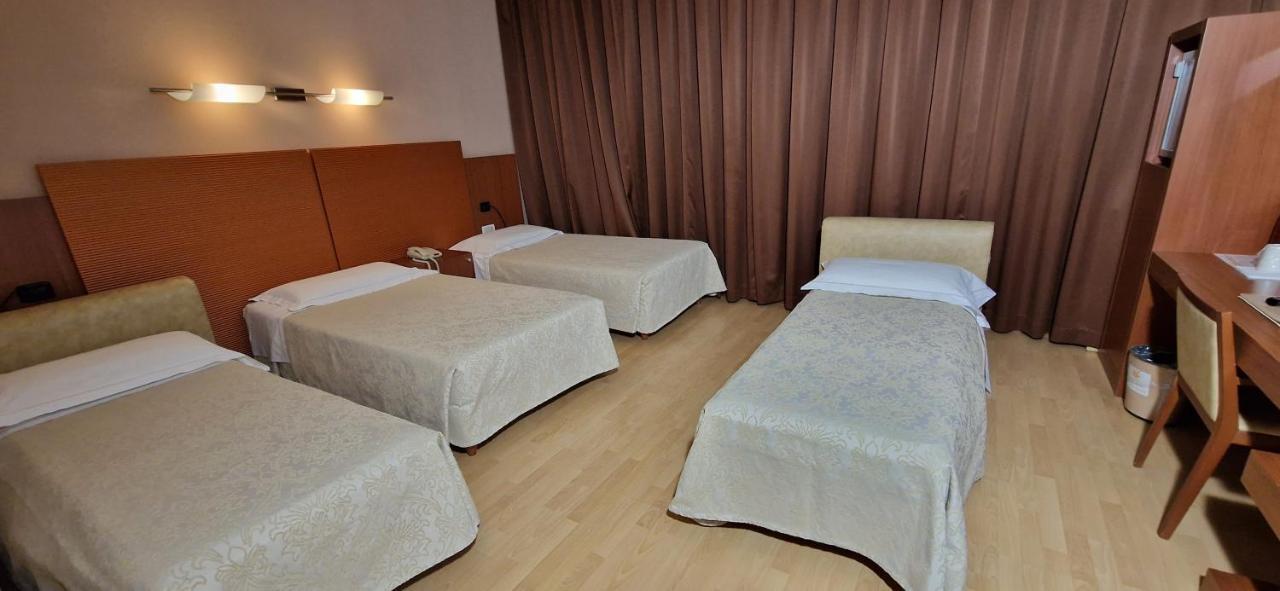 Bella Italia Palace Hotel Novara Exteriér fotografie