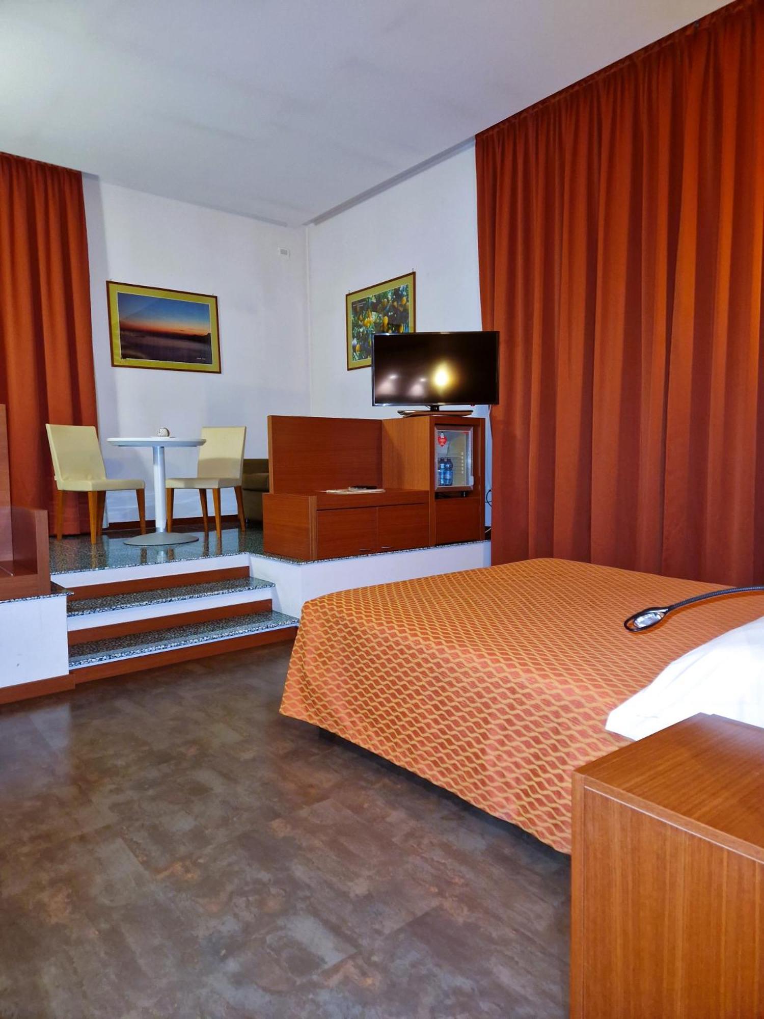 Bella Italia Palace Hotel Novara Exteriér fotografie